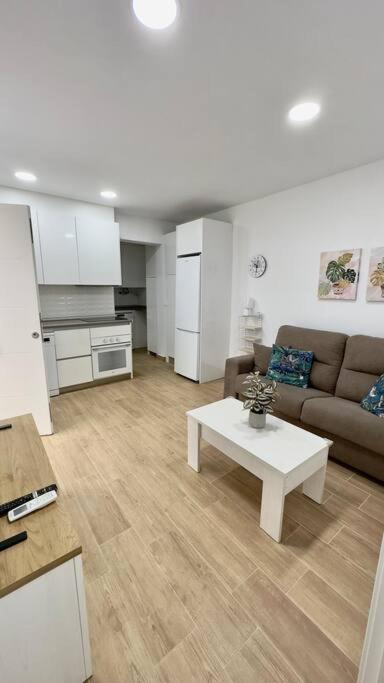 Rockside Residences Suites La Linea N3 La Linea de la Concepcion Ngoại thất bức ảnh